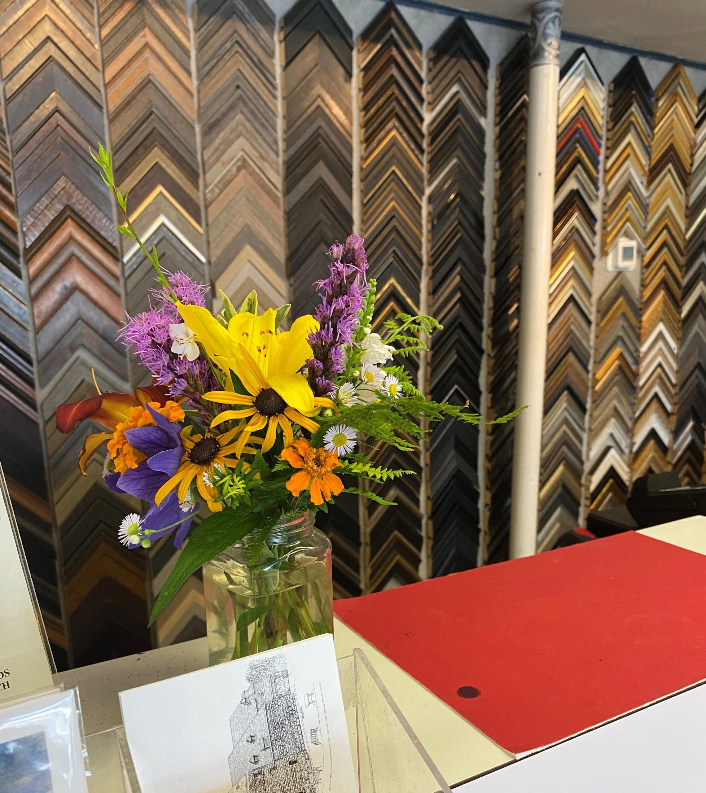 Professional Picture Framing Al Quoz Dubai