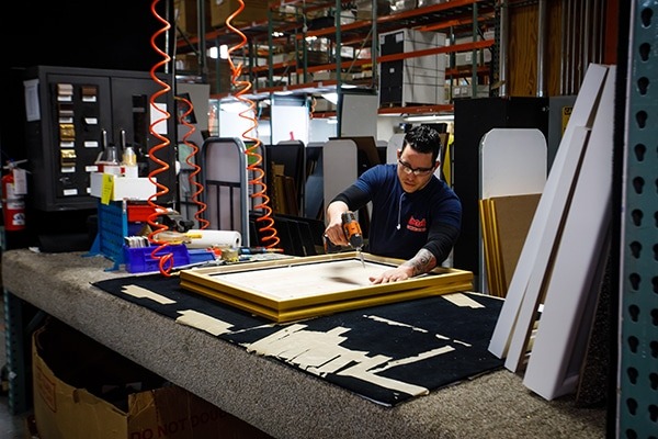 Professional Framing Services in Umm Al Sheif Dubai